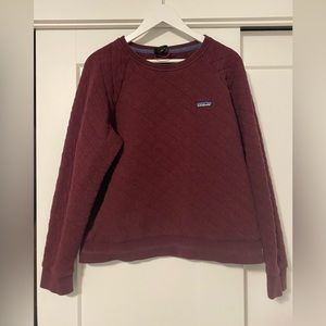 Patagonia pull over sweater